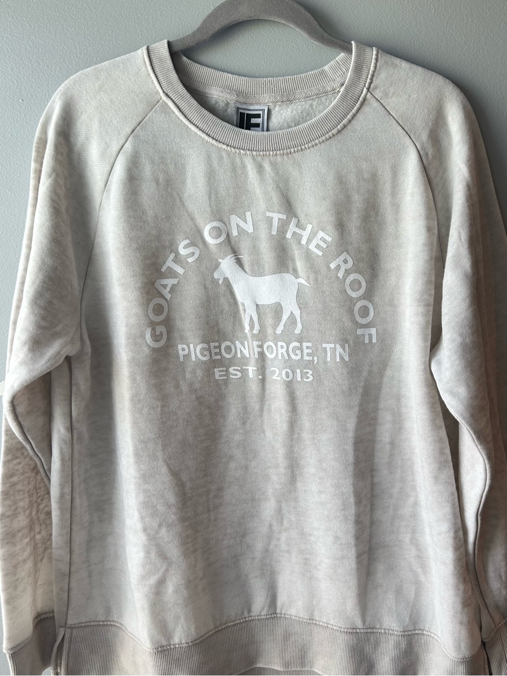 Men’s Crewneck Sweatshirt – Light Beige
